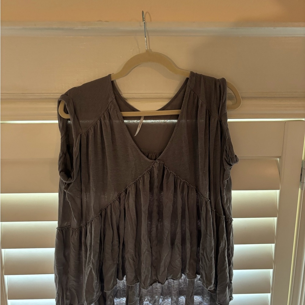 Free People Gray Sleeveless Asymmetrical Blouse